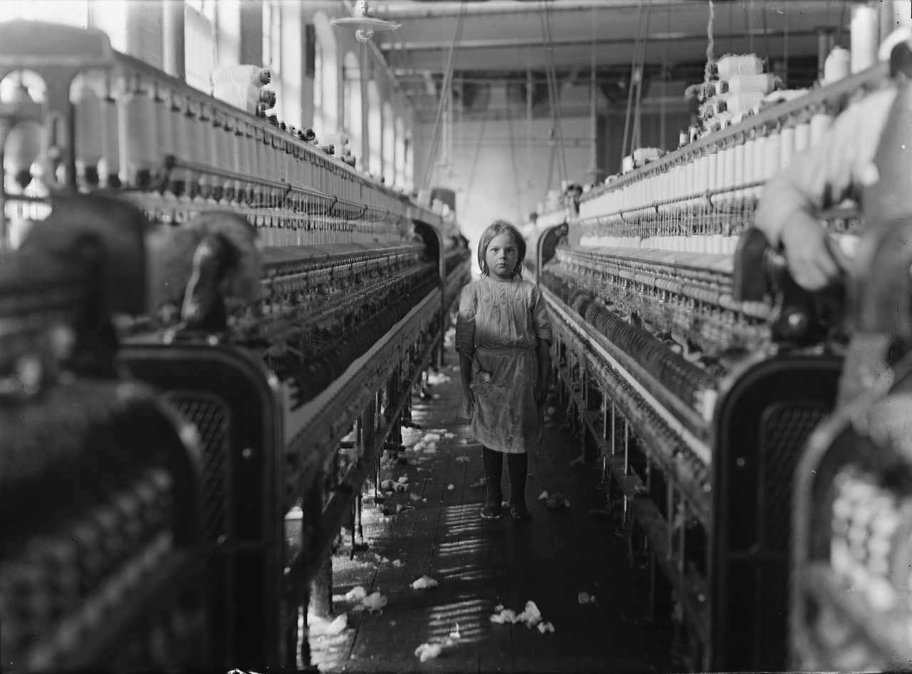 By Lewis W. Hine for the National Child Labor Committee - This is a retouched picture, which means that it has been digitally al